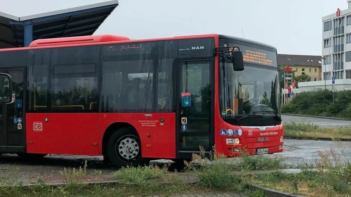 Bus in Eisenhüttenstadt, ab 24. August 2026 kommt es zu Änderungen im Fahrplan