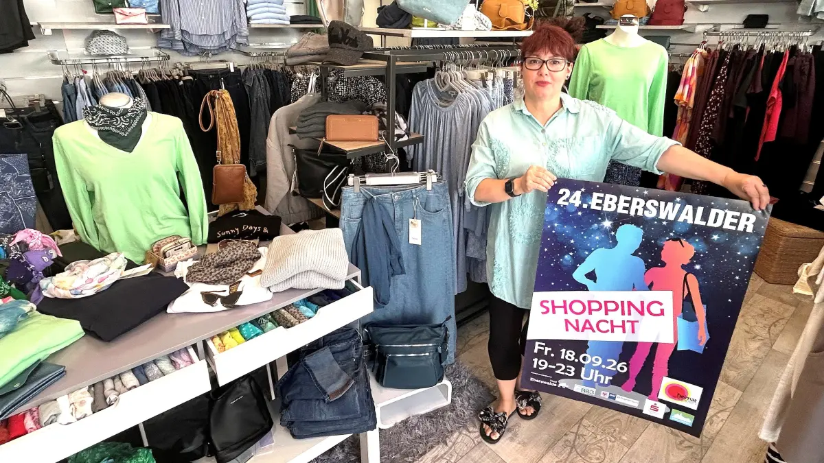 Vorfreude auf die 24. Eberswalder Shoppingnacht: Dana Kasch, die Inhaberin von Kokada Fashion, organisiert im Auftrag des Stadtvereins E auch diesmal wieder das besondere Einkaufsvergnügen.