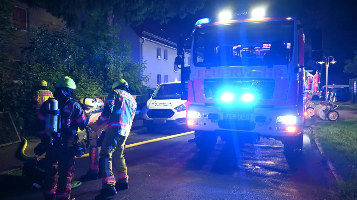 Fürstenwalde, 26. August 2026: Kleinbrand in leerstehendem Gebäude in Fürstenwalde schnell gelöscht