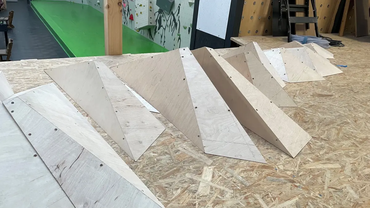Boulderhalle in Wildau: Griffe, Hochebene, Wände – in der Gämse ist vieles selbst gebaut.