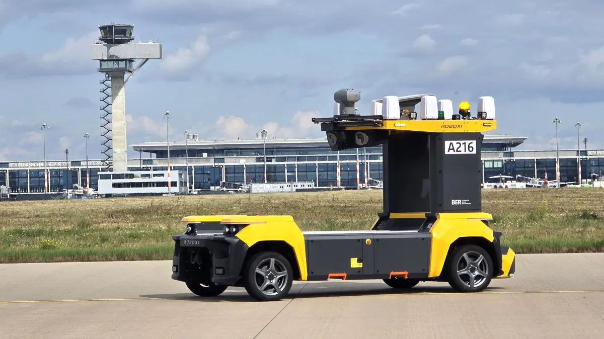 Roboxi - eine KI-gestützten Roboterplattform soll für Sicherheit auf dem Rollfeld des Flughafen BER sorgen