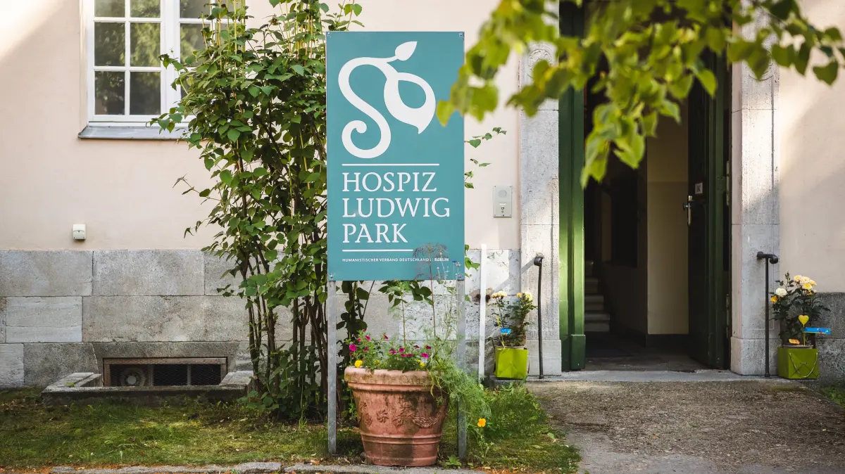 Das Hospiz LudwigPark in Berlin-Buch lädt zum Tag der offenen Tür ein.