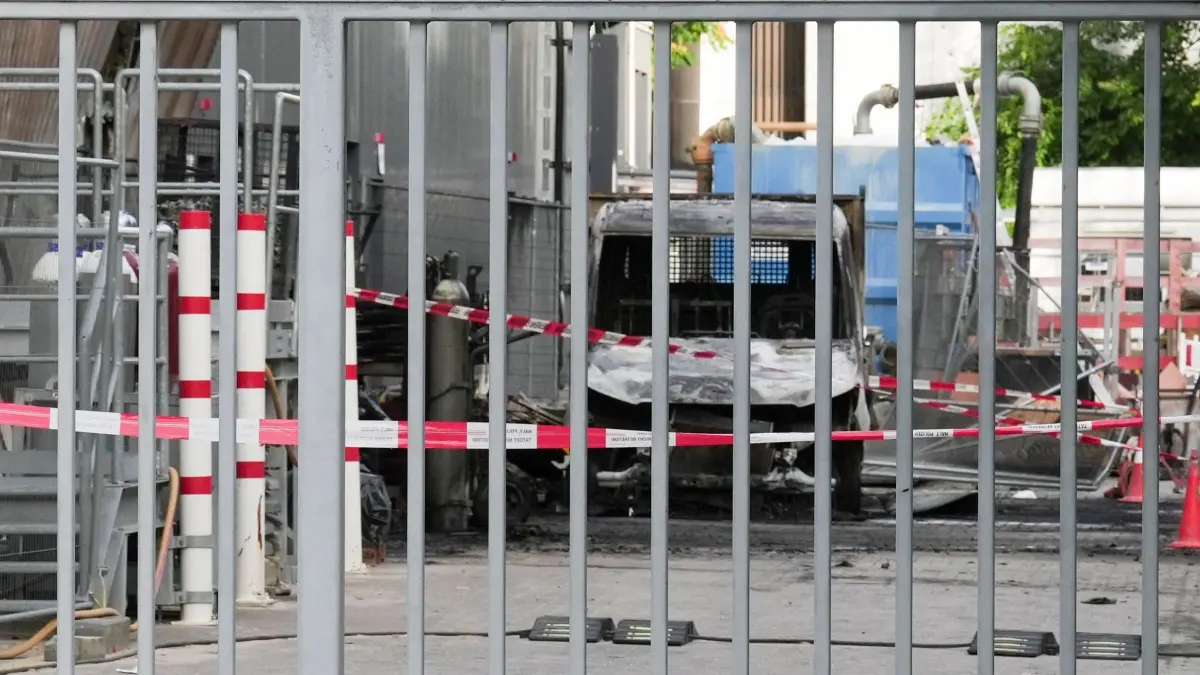 Umspannwerk nach Feuer in Berlin beschädigt