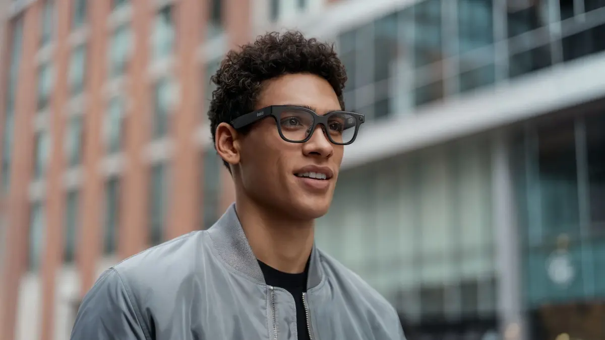 Rokid Smart Glasses. Klassisches Design mit reichlich moderner Technik an Bord.
