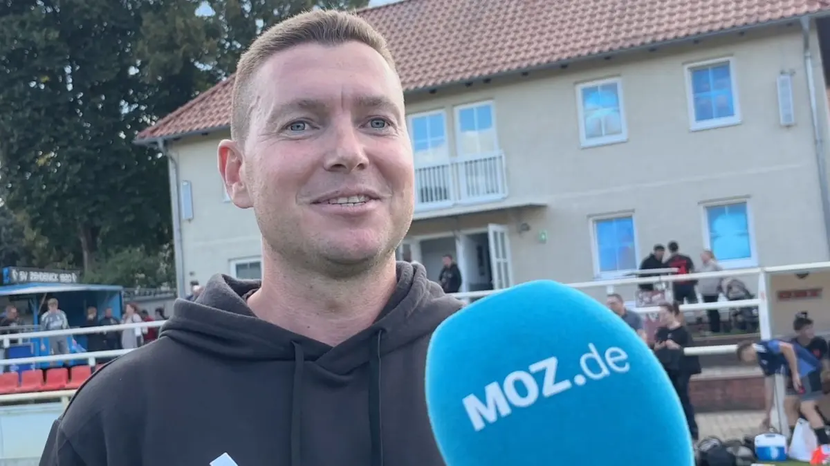 06.09.2026, LL 15. ST: SV Zehdenick - FC Strausberg 2:3 (vorgezogenes Punktspiel), Strausbergs Trainer Mirko Wilke