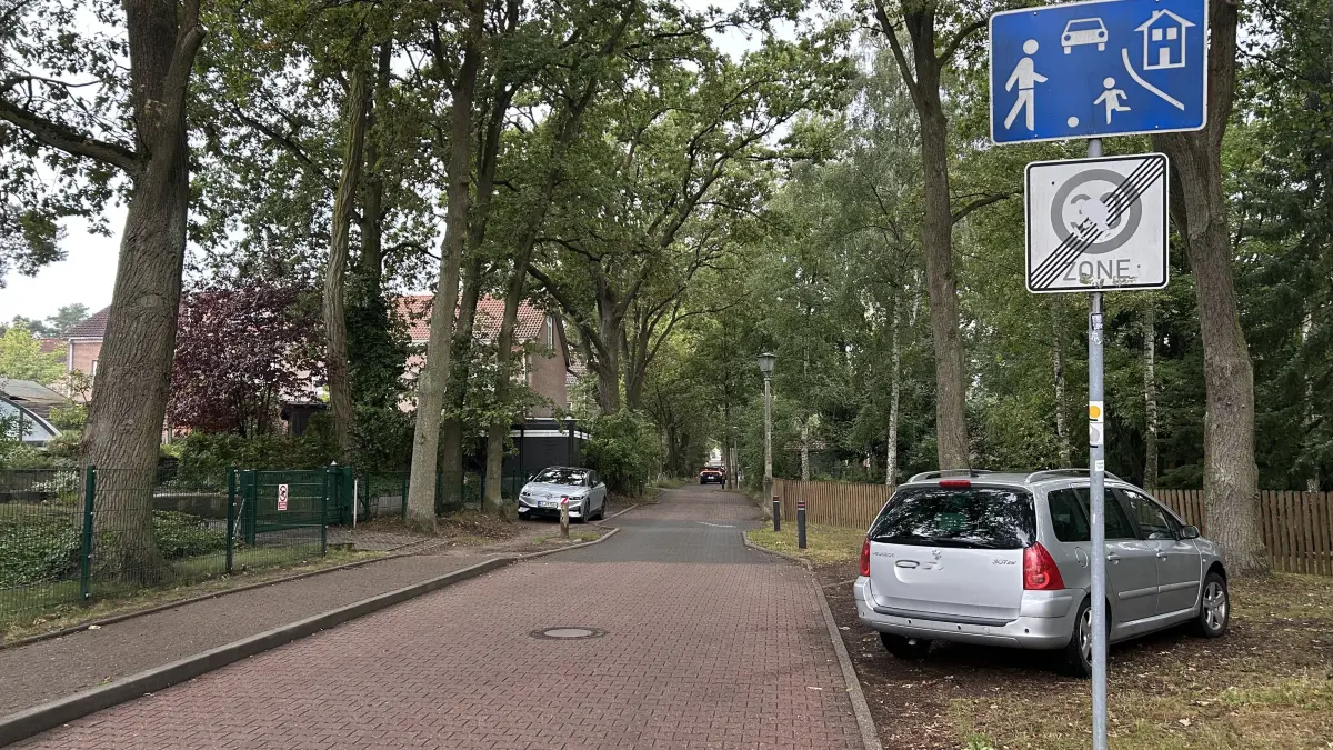 Bei Variante eins fahren Radfahrer durch Spielstraßen nach Diepensee.