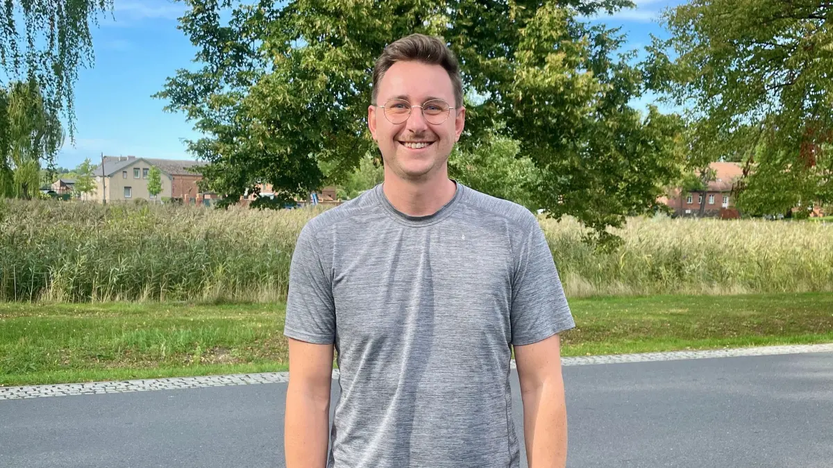 Der gebürtige Hallenser Till Michalak lebt heute in Bernau, doch nach dem Wahlsieg der AfD blickt er besonders auf sein Heimatland. Hoffnung schöpft der frühere Leistungsschwimmer vor allem aus dem Sport.