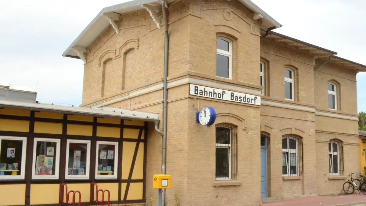 Der Bahnhof in Basdorf