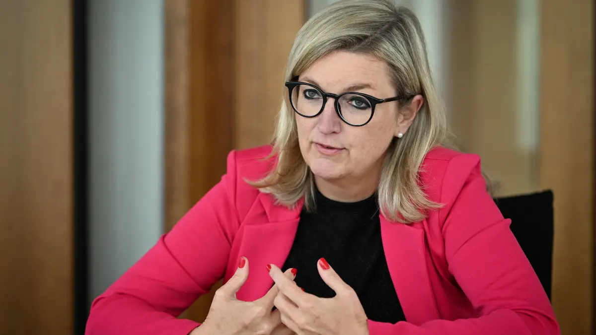 Martina Klement (CSU), Brandenburgs Ministerin für Wirtschaft, Energie, Klimaschutz und Europa, zeigt sich gegenüber den geringen Gasspeicherständen gelassen. (Archivbild)