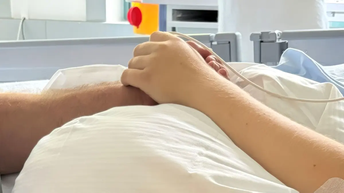 In Angermünde kämpft eine Familie aus Angermünde um die Zukunft ihres Sohnes. Filip (17) liegt nach einem tragischen Unglück seit Wochen im Krankenhaus. Was kommt danach?