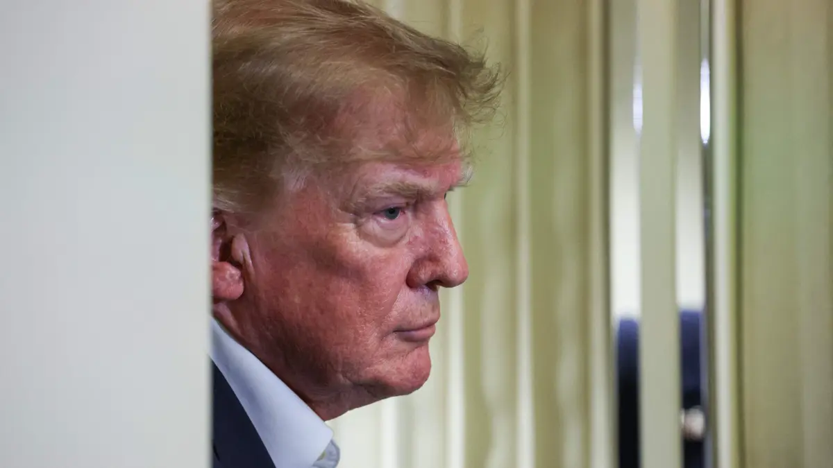 President Trump Returns To Washington From Ireland: IN FLIGHT- SEPTEMBER 13: U.S. President Donald Trump speaks to reporters while aboard Air Force One while traveling back from Ireland to Joint Base Andrews, Maryland on September 13, 2026 in flight. President Trump spokes to reporters about his trip to Ireland and a range of other topics including advancements in AI, Ukraine and the midterms. Anna Moneymaker/Getty Images/AFP (Photo by Anna Moneymaker / GETTY IMAGES NORTH AMERICA / Getty Images via AFP)