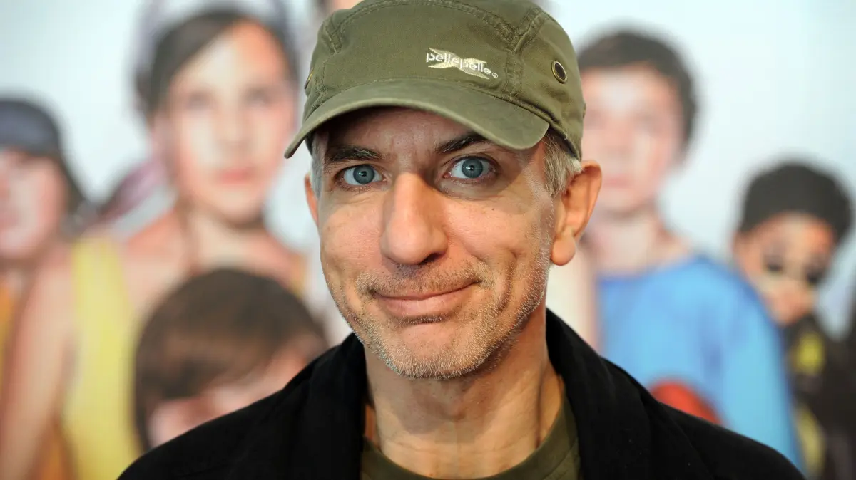 ARCHIV - Der Schauspieler Ralf Richter kommt zur Premiere des Kinofilms "Vorstadtkrokodile" am Samstag (21.03.2009) in den Cinedom in Köln. Der Schauspieler Ralf Richter («Das Boot», «Bang Boom Bang») will in Köln ein Hotel für Obdachlose verwirklichen. Das Haus mit dem Namen «7 Sterne Hotel» soll die Ausstattung eines Vier-Sterne-Hauses haben und von den Obdachlosen selbst betrieben werden, sagte Richter der dpa. Foto: Jörg Carstensen/dpa +++ dpa-Bildfunk +++