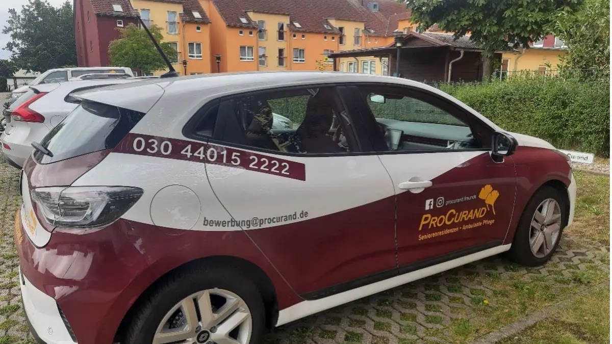 Immer auch mobil im Barnim präsent: ProCurand-Fahrzeuge der ambulanten Pflege.
