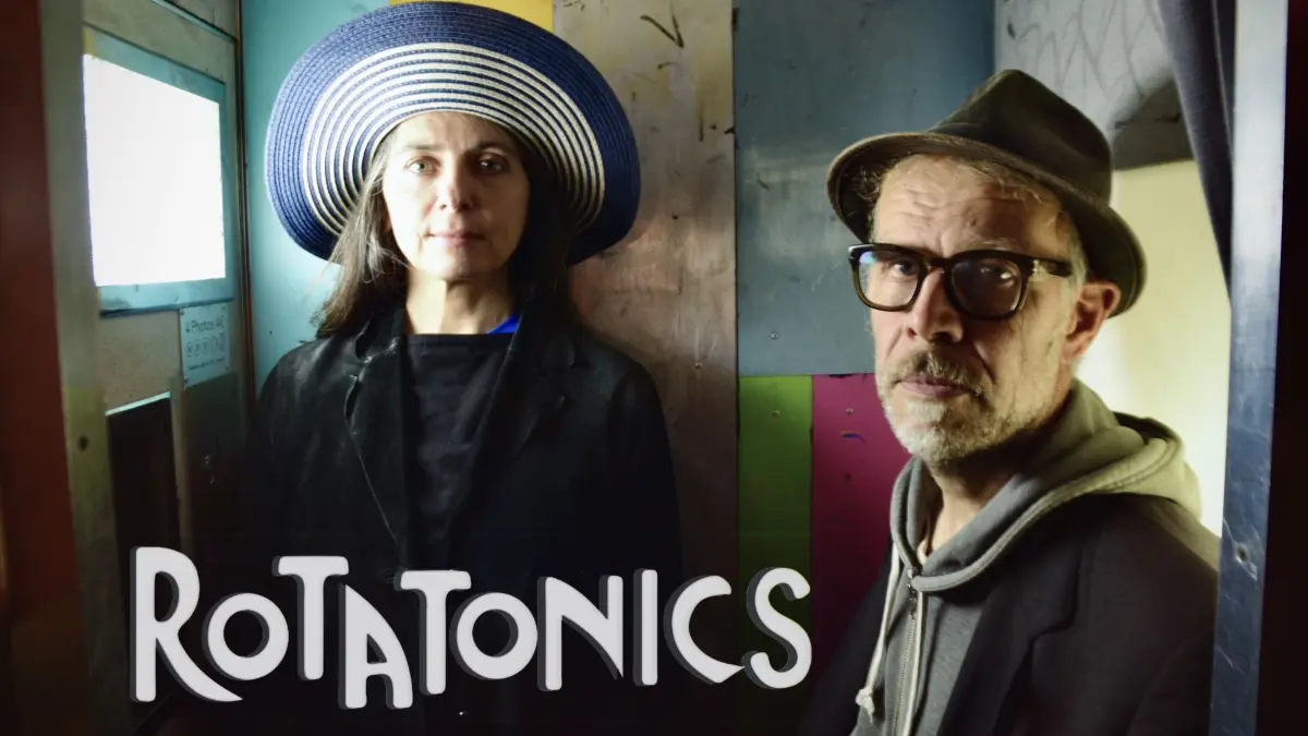 Die Musiker von Rotatonics treten am Sonnabend auf dem Wochenmarkt in Bernau auf.