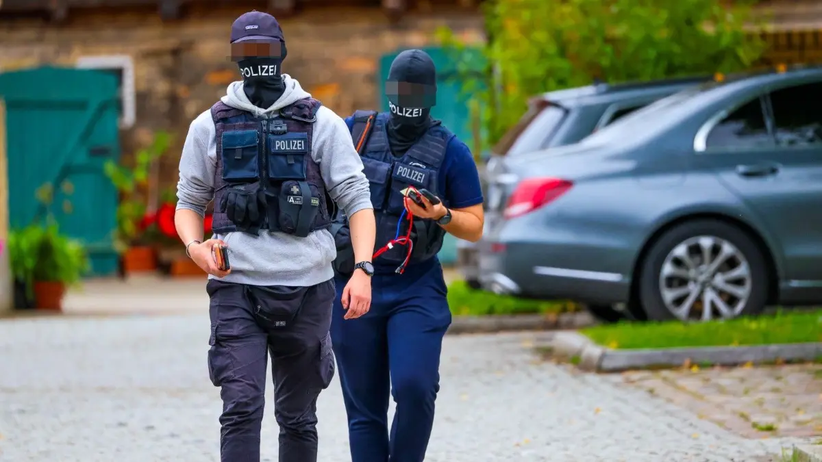 Razzia vietnamesisches Restaurant bei Zur scharfen Kurve Velten Bundespolizei Sachsen 16. September 2026