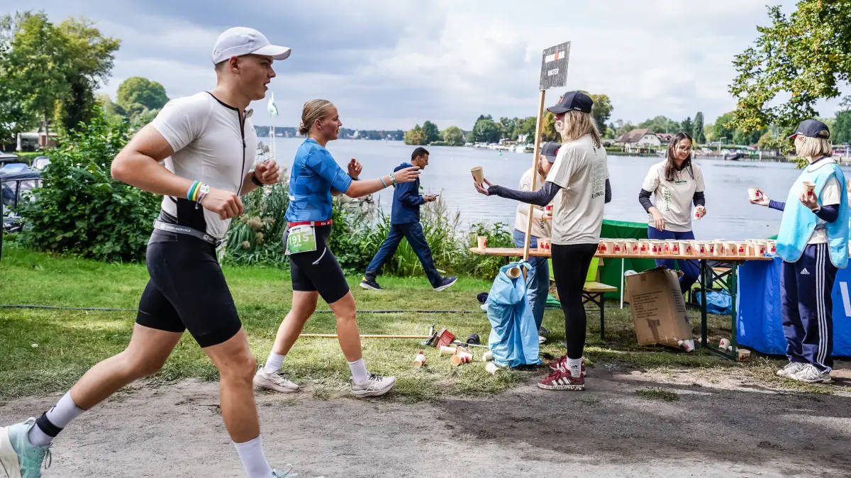 Ironman-Zukunft in Erkner: Der Triathlon mit dem bekannten Namen fand zum fünften Mal am Dämeritzsee statt. Nun starten bald neue Verhandlungen.