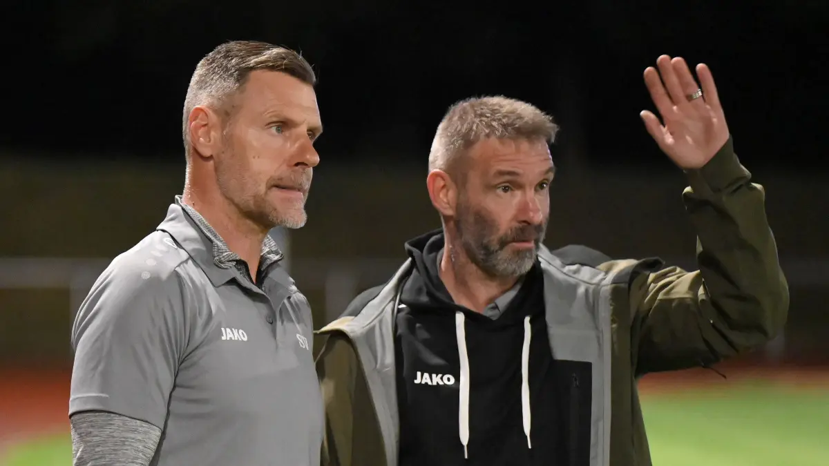Fussball : Neuruppin, Fussball Brandenburgliga MSV Neuruppin - SV Altlüdersdorf, Trainer Kai Brandt und Michael Fuß
FOTO BENK 16.09.2026