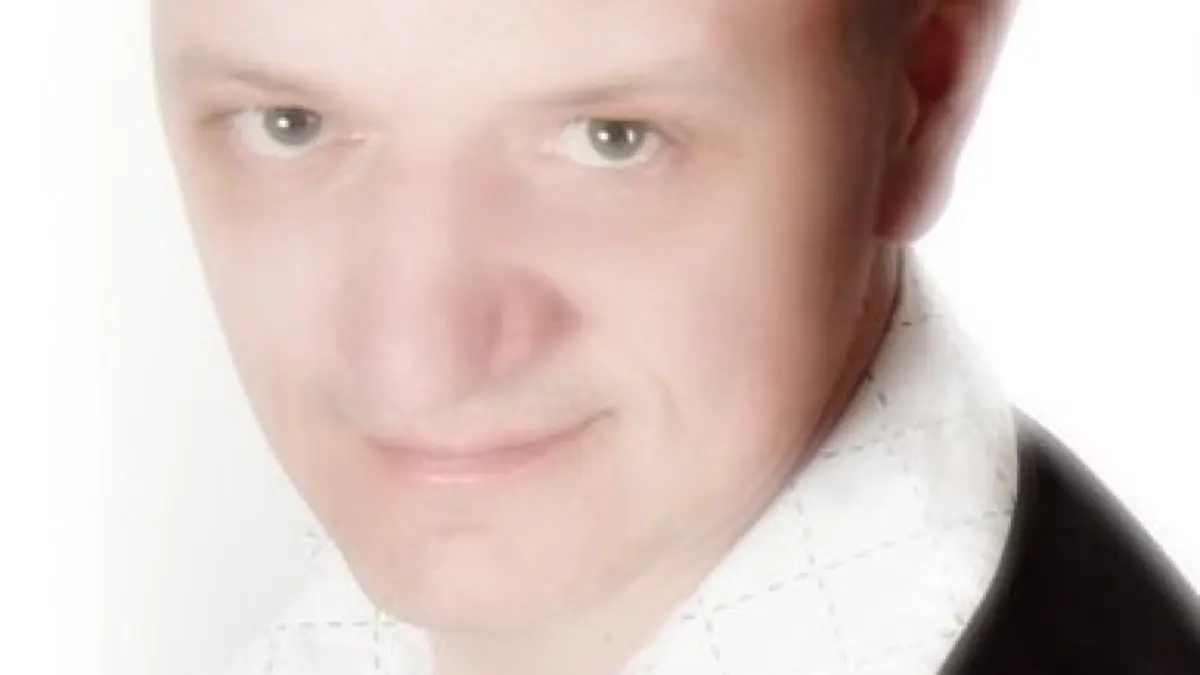 Frank "Blase" Basner aus Potsdam macht zur Neuruppiner Kneipennacht 2026 Livemusik im Pförtnerhaus.