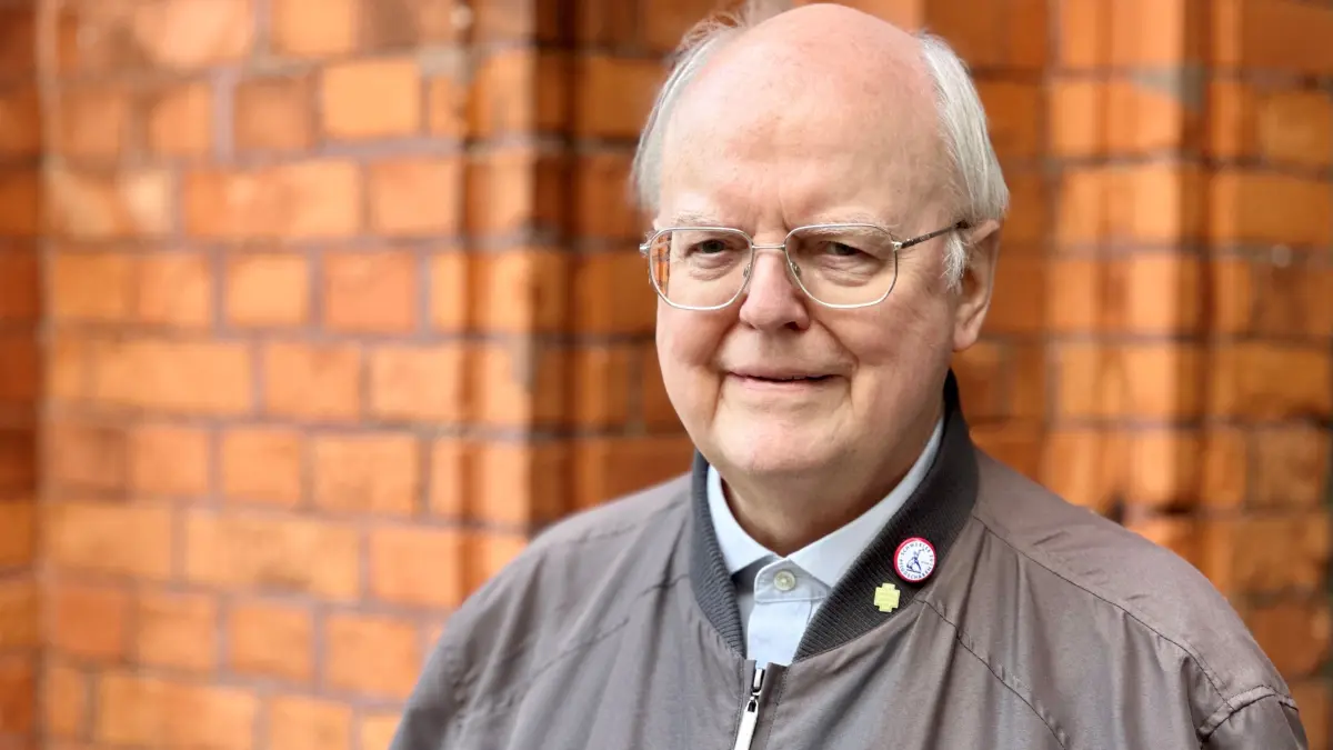 Von wegen Rente mit 63: Pfarrer Bernhard Kohnke wird 75 und geht in den Ruhestand.