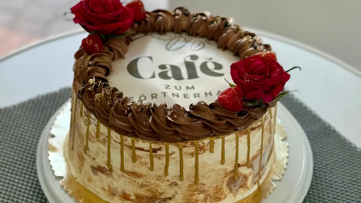 Leckere Kuchen und Torten bietet das Café Zum Pförtnerhaus in Neuruppin.