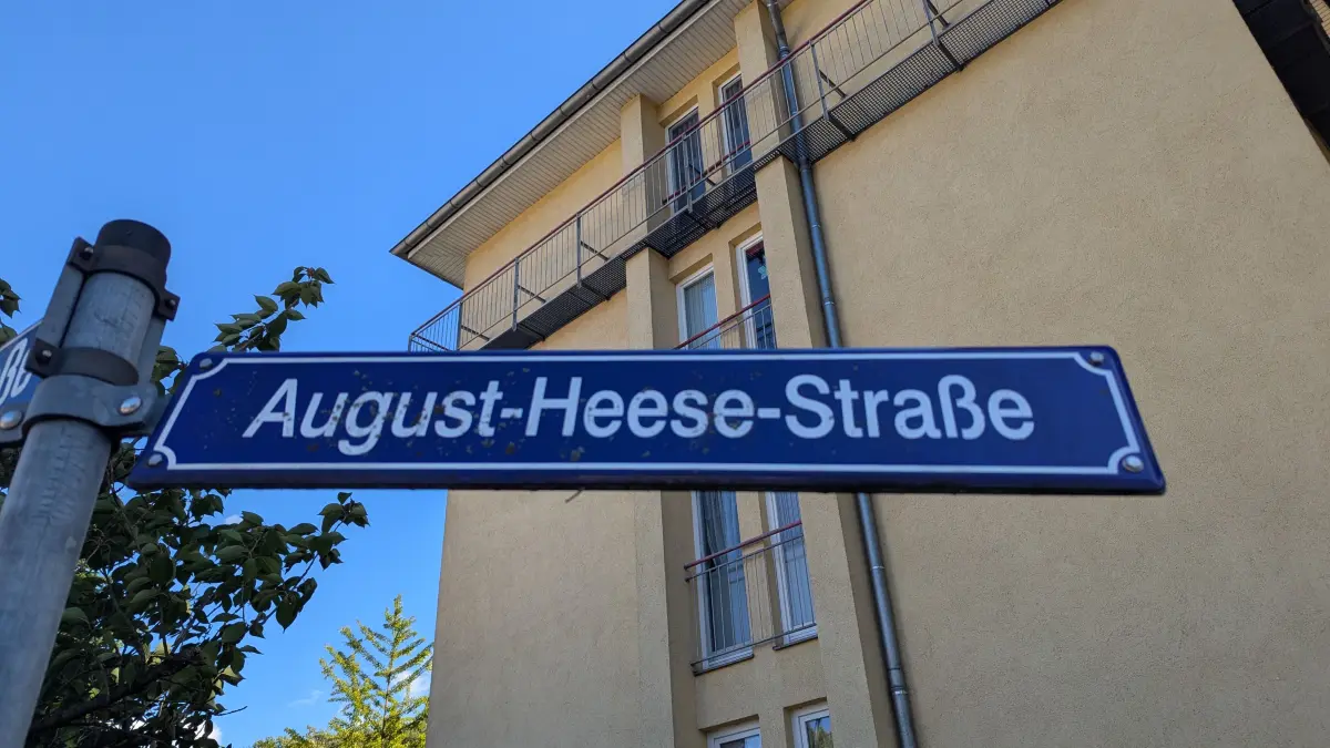 In der August-Heese-Straße in Bad Freienwalde ist ein Motorradfahrer von der Polizei gestellt worden,
