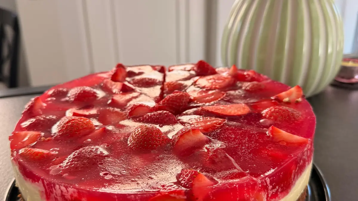 Leckere Kuchen und Torten bietet das Café Zum Pförtnerhaus in Neuruppin.