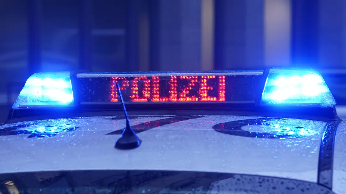 Nach Schüssen in der Pegasusstraße in Bernau ermittelt die Polizei gegen einen 21-Jährigen.
