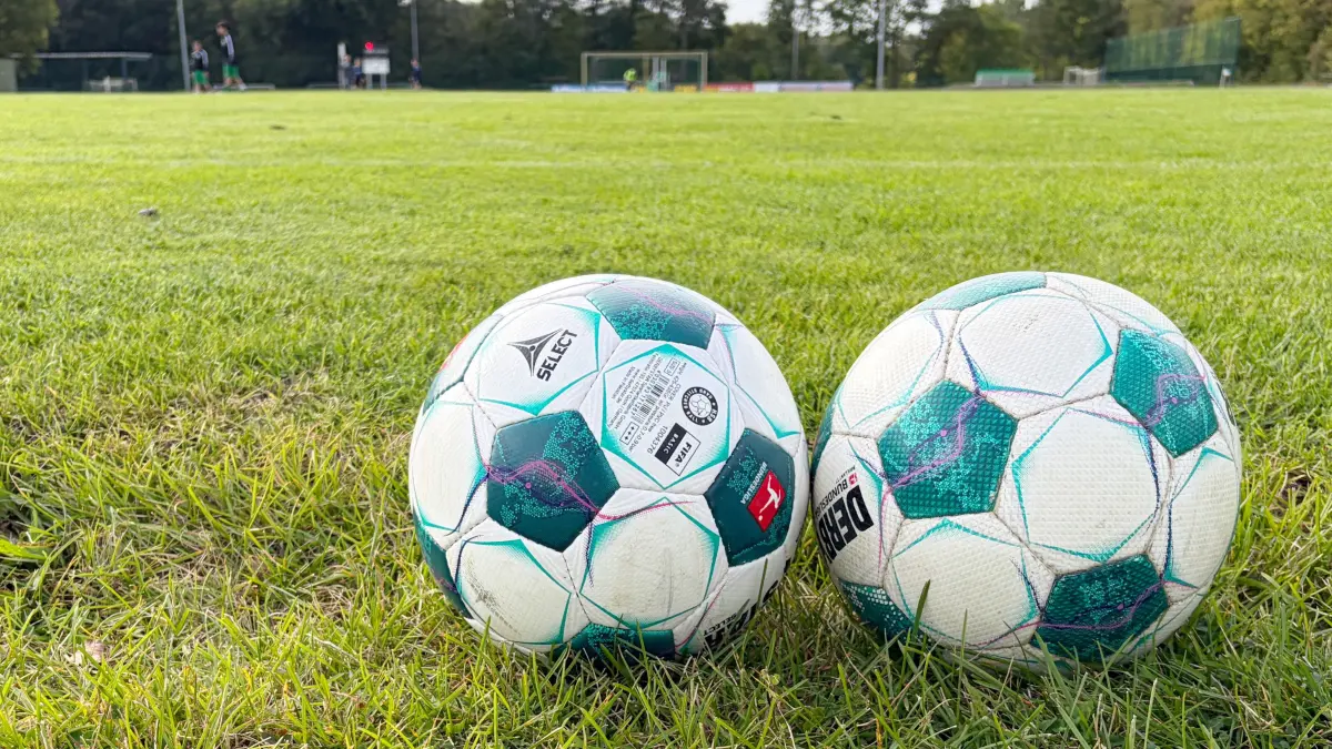 19.09.2026, Symbolfoto Ball, Fußball