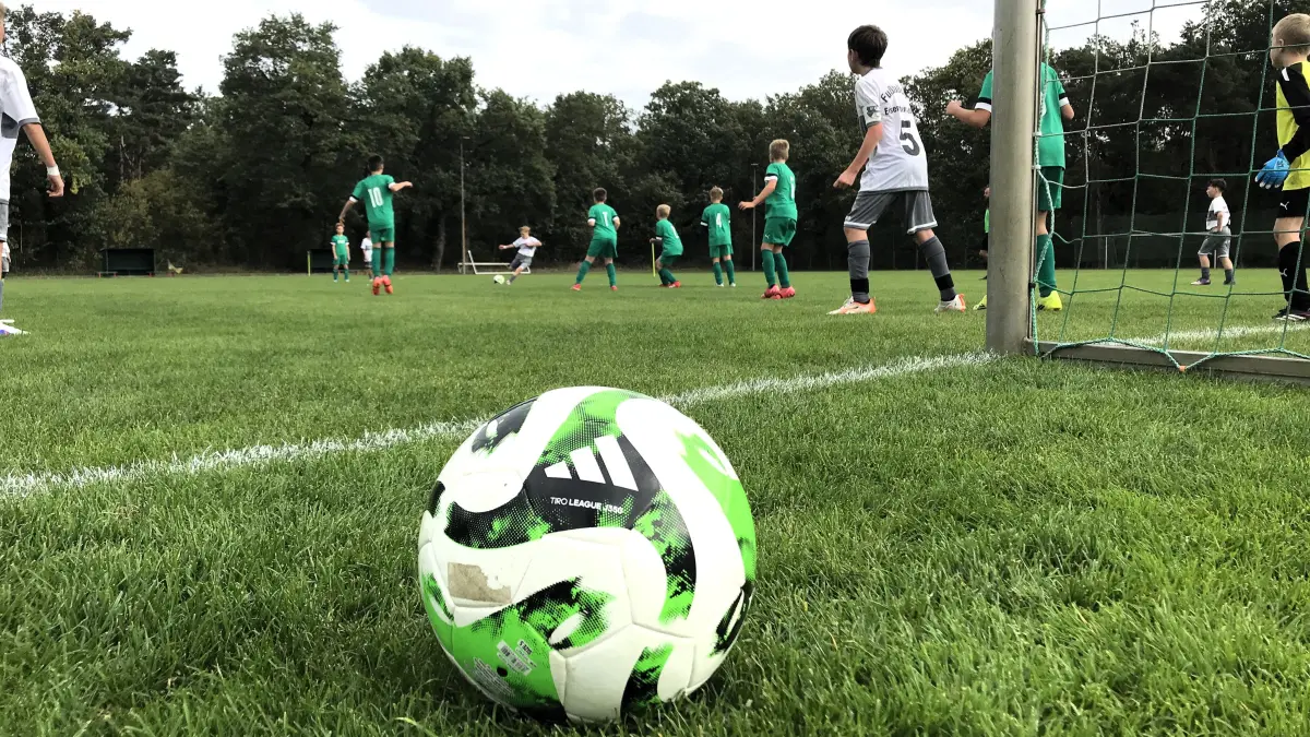 Neuzelle. Fußball, Kreisklasse Süd, D-Junioren. Neuzeller SV gegen Spielgemeinschaft FC Eisenhüttenstadt/Astoria Rießen III. Endstand: 2:1 Foto vom 20.09.2026 Foto: Frank Groneberg