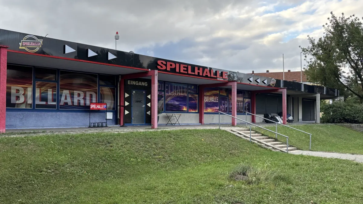 Spielhalle in Frankfurt (Oder): Die von der Stadt erhobene Vergnügungssteuer steigt zum 1. Januar 2027.