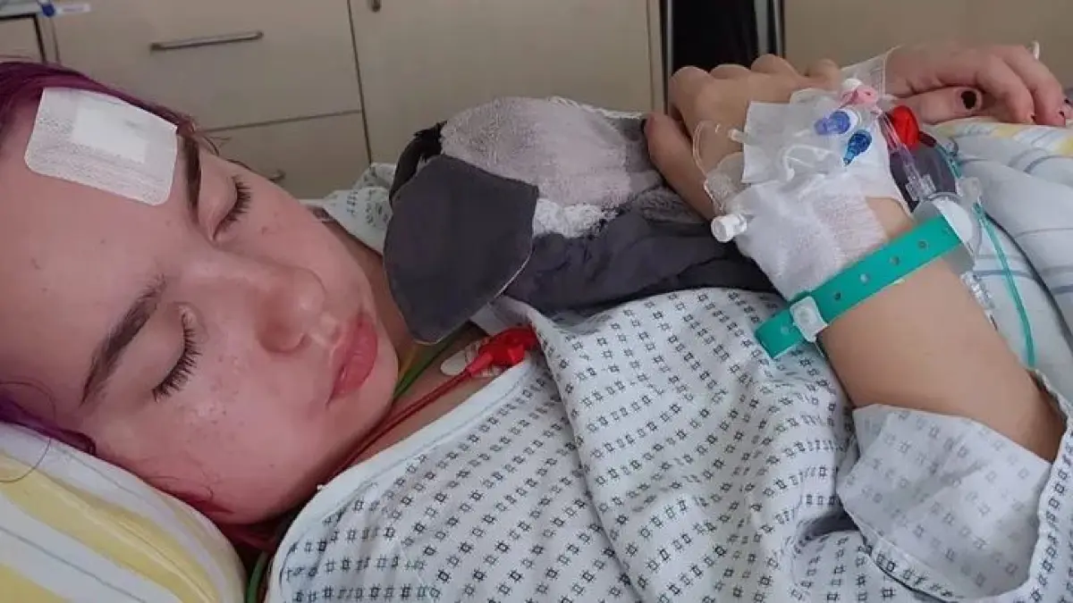 Lucy, 14 Jahre alt, aus Bernau, hat einen Gehirntumor, September 2026