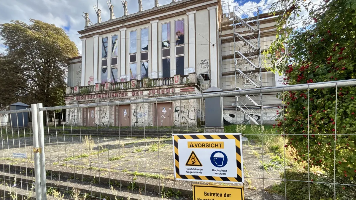 Das alte Kino in Frankfurt (Oder) soll zum Standort für das Landesmuseum für Moderne Kunst umgebaut werden.