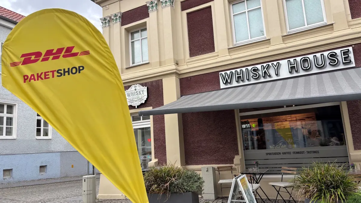 Die Tage des "Whisky House" und dem darin befindlichen DHL-Paketshop an der Großen Straße ins Strausberg sind gezählt