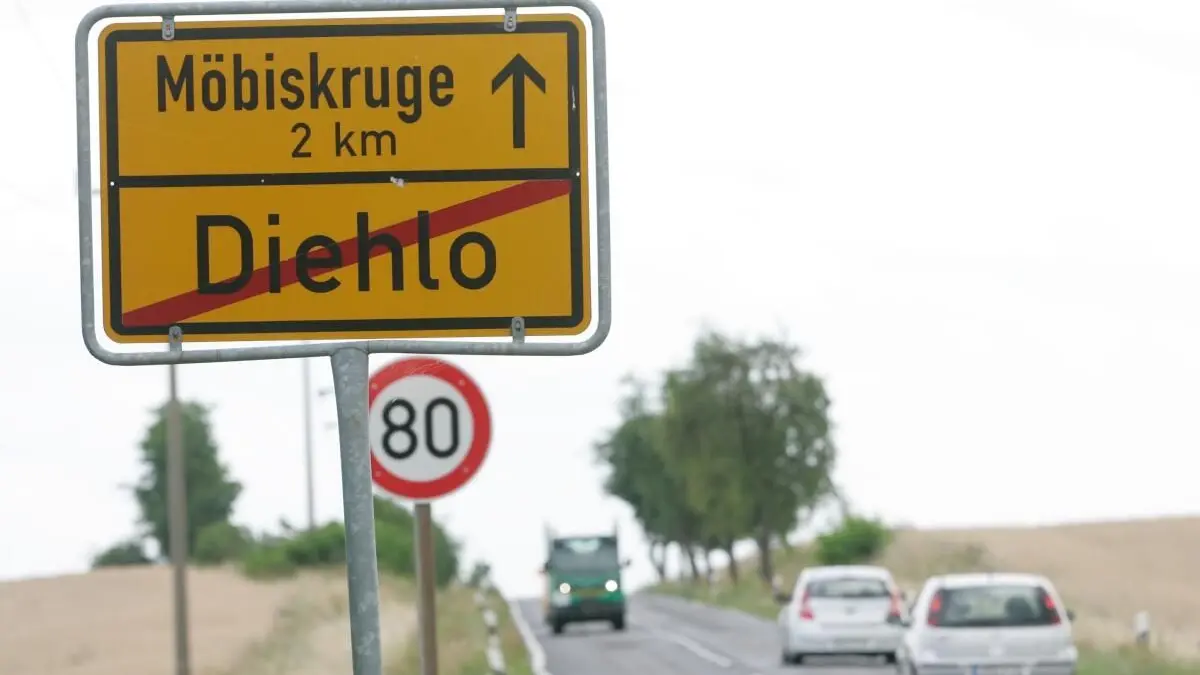 Auf der Landstraße zwischen Möbiskruge und Diehlo (Archivbild) ist es zu einem Unfall gekommen.
