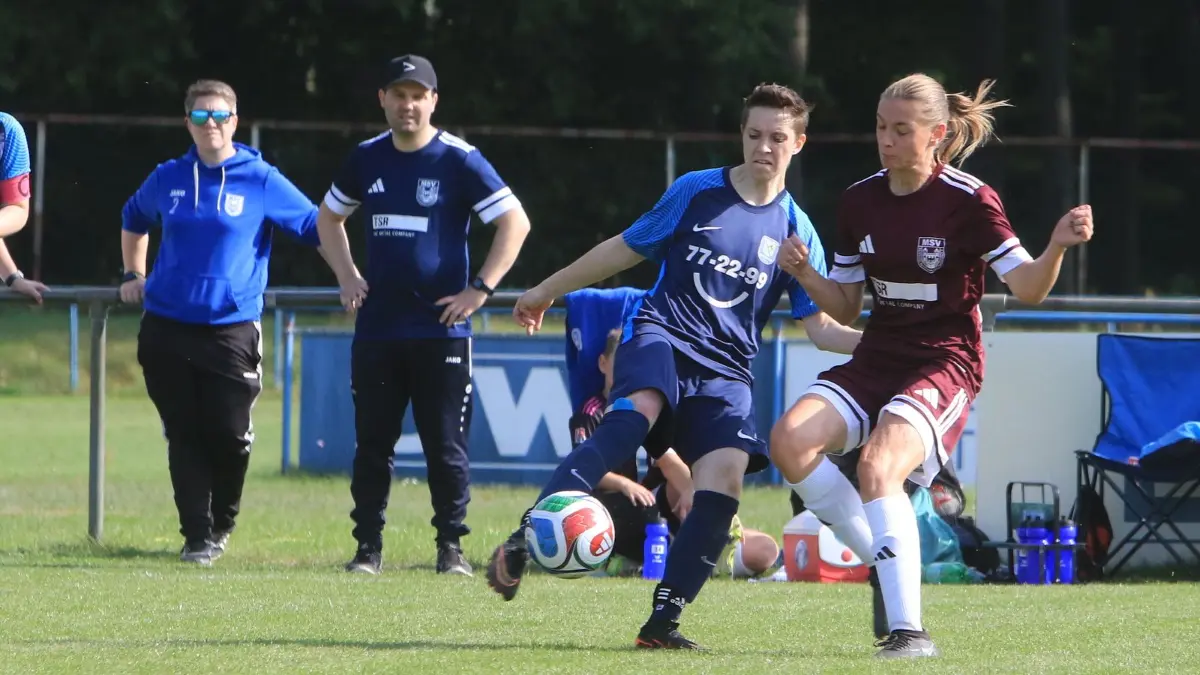 Fußball, Kandidatin Sportlerin der Woche, Champion der Woche, Alissa Linn Kose vom MSV Neuruppin, in Rot