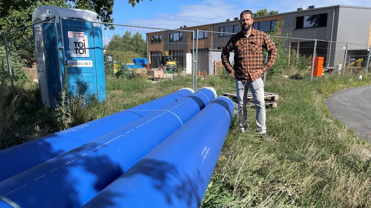 Wer muss die Verlegung der neuen Wasserrohre bezahlen? Investor Torsten Burow und der Zweckverband Wasserversorgung und Abwasserentsorgung Fürstenwalde und Umland streiten sich um die Kosten,