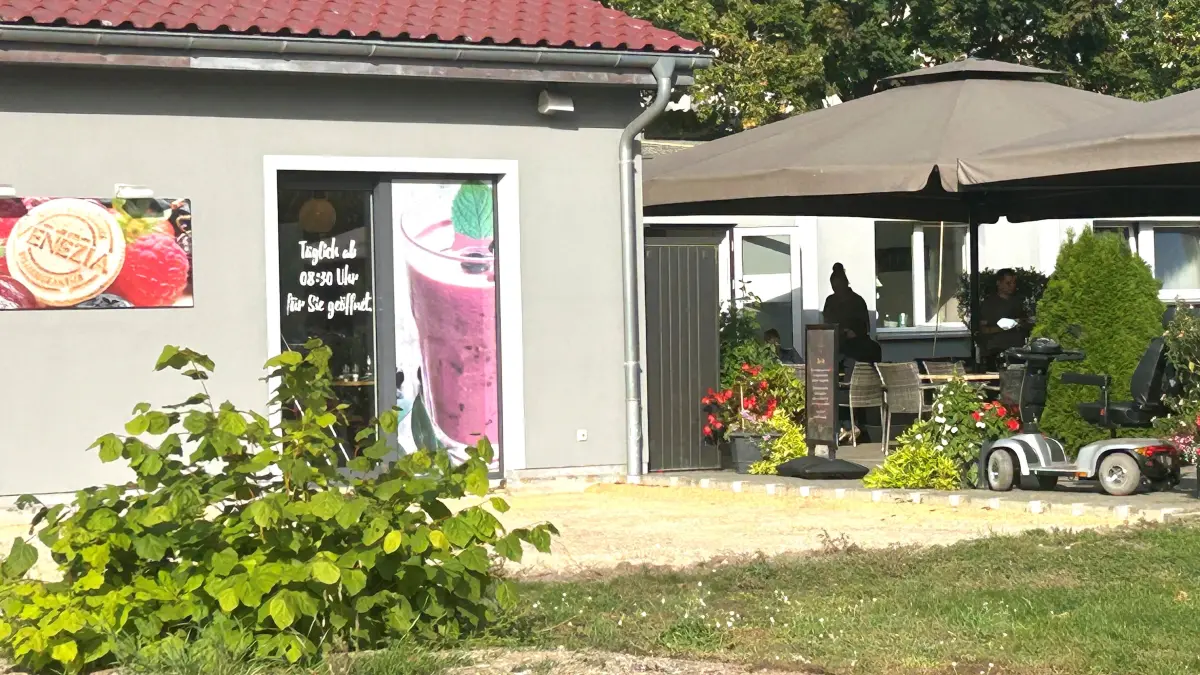 Mitten in Eberswalde: Das Eiscafé Venezia ist an der Leibnizstraße 1 im Leibnizviertel zu finden.