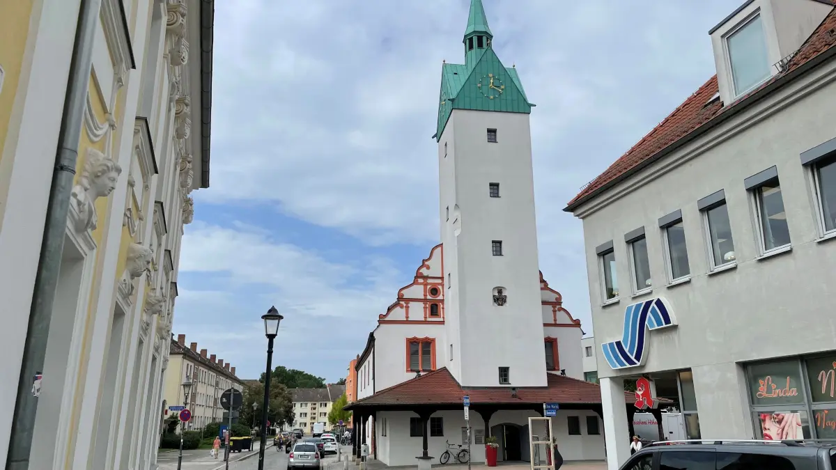 Im Alten Rathaus von Fürstenwalde finden die Sitzungen der Stadtverordnetenversammlung und auch die ihrer Fachausschüsse statt.