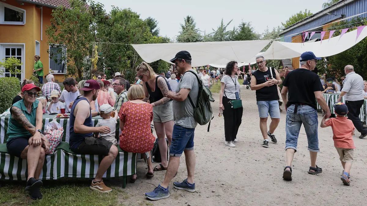 Landpartie Hoffest Frankfurt: Hoffest am 15.6.2015 auf dem Obsthof Neumann, Brandenburger Landpartie