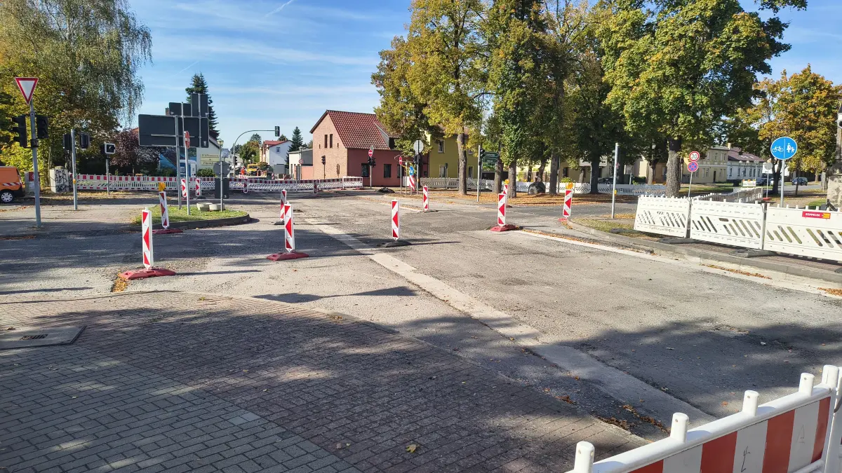Die B167-Baustelle an der Kreuzung Marienwerderstraße/Hauptstraße in Finowfurt am Montag (5. Oktober). Die Baumaßnahmen sorgen für viele Umwege zwischen der A11, Finowfurt und Eberswalde.