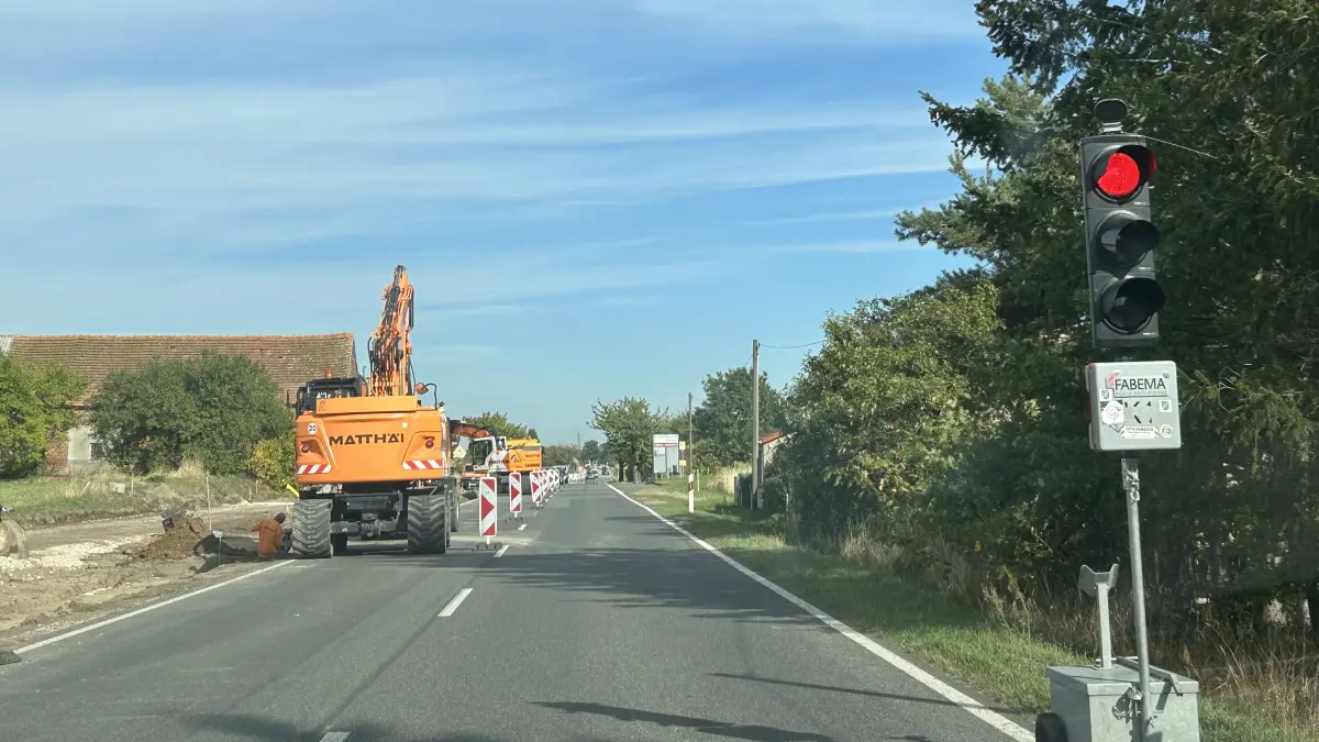 Bauarbeiten am Rad- und Gehweg hatten bereits im September 2026 zu Verkehrsbehinderungen auf der B167 geführt.