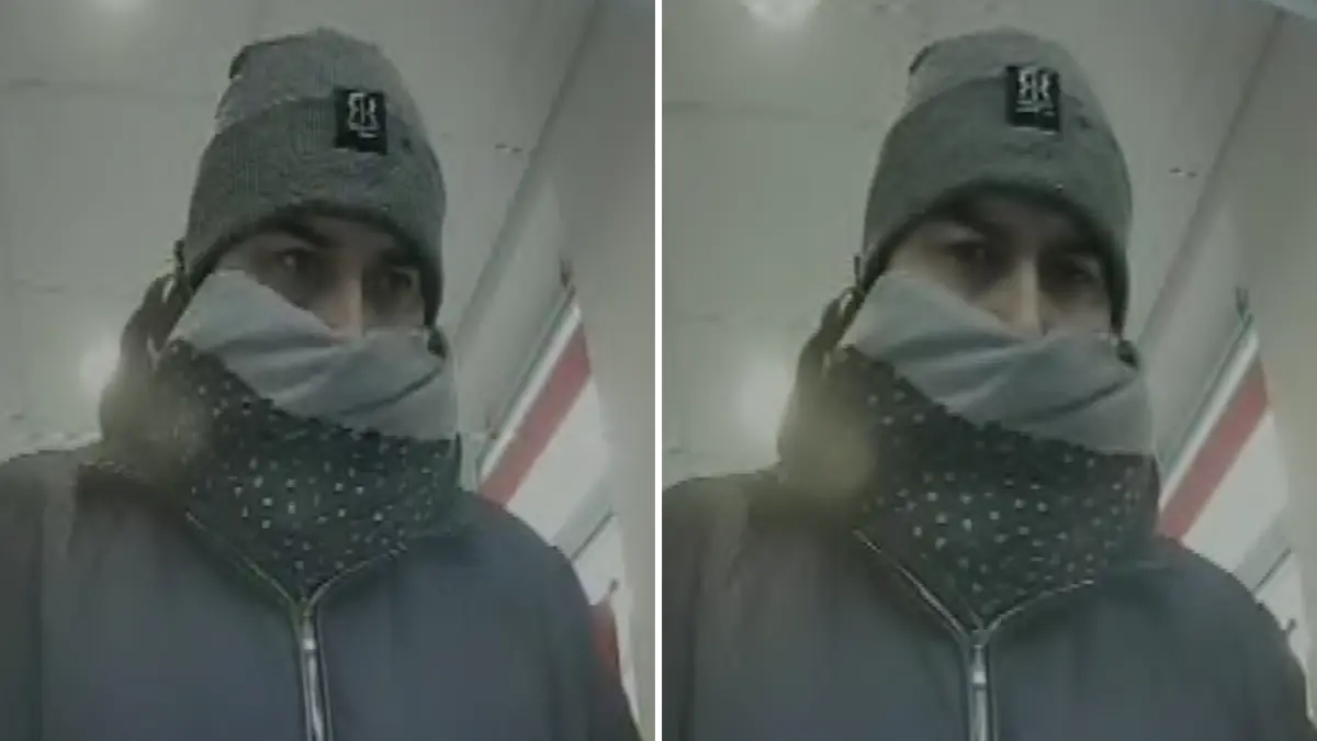 Müllrose. Polizei sucht Betrüger, der im Dezember 2025 mit gestohlener EC-Karte Geld abgehoben hat. Fotos von Überwachungskamera Geldautomat. Datum unbekannt. Foto: Polizei Brandenburg