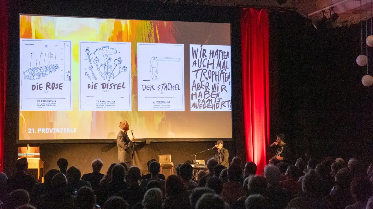 Rose, Distel, Stachel: In wenigen Tagen werden die Preisträger der Provinziale 2026 feststehen.
