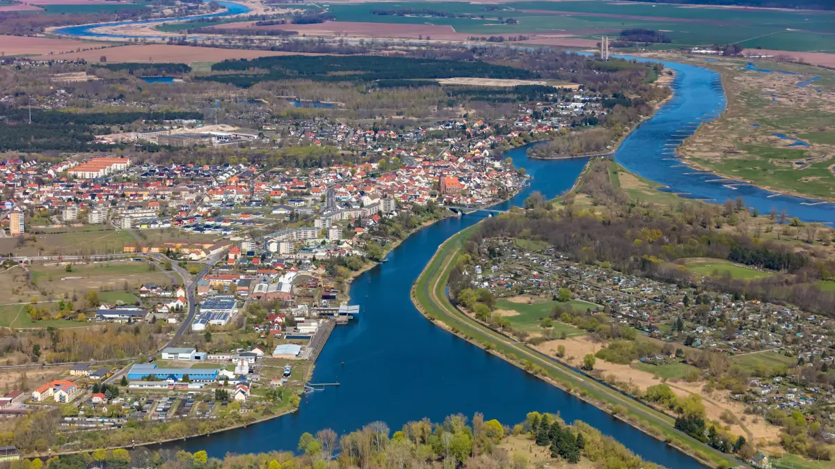 In Eisenhüttenstadt gibt es circa 3500 Kleingärten. Doch der Leerstand steigt. Die Stadt will nun gegensteuern. Zwei Kleingartenanlagen an der Oder sind Schwerpunkt.