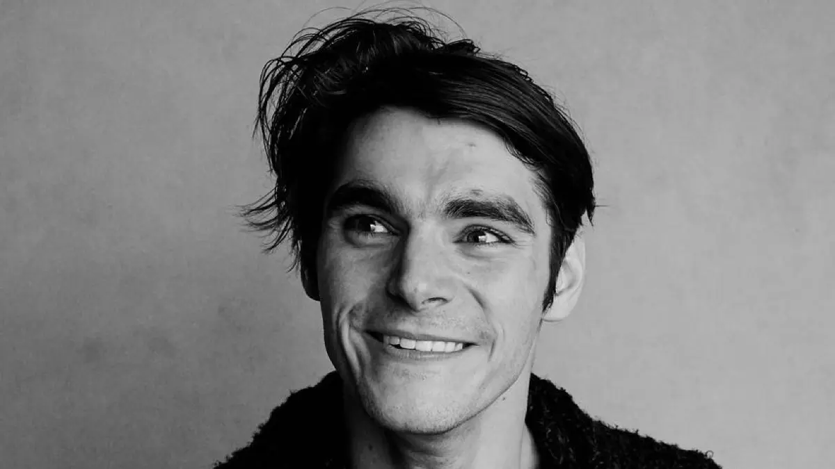 RJ Mitte: 20.01.2018, USA, Park City: RJ Mitte posiert während des Sundance Film Festivals am 20. Januar 2018 in der Music Lodge für ein Porträt zur Werbung für den Film „Time Share“. Foto: Taylor Jewell/Invision/dpa +++ dpa-Bildfunk +++