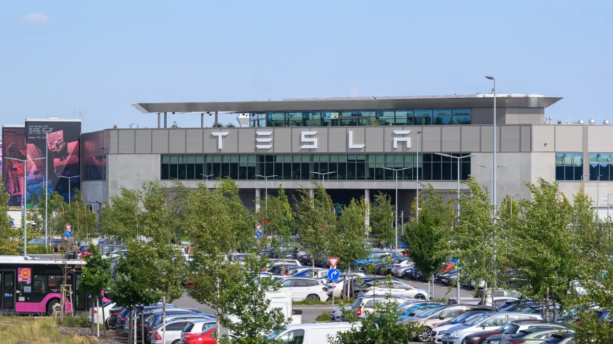 Das Werk der Tesla-Gigafactory Berlin-Brandenburg. (zu dpa: «Betriebsratswahl bei Tesla - Streit mit IG Metall») +++ dpa-Bildfunk +++