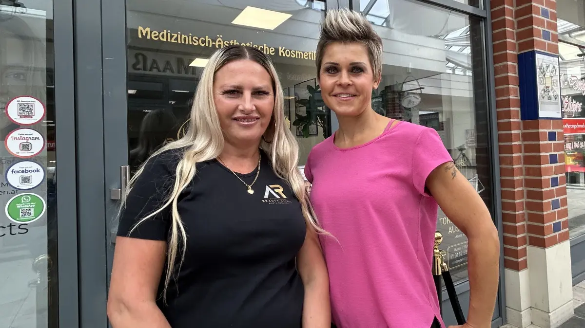 Abnehmcoach Nadine Zimmermann aus Kremmen (r.) hatte Anfang 2026 ihren Standort in Neuruppin aufgegeben. Mit Dermatologin und Beauty-Klinik-Betreiberin Aneta Redlicka hat sie nun ein neues Angebot für Kunden entwickelt.