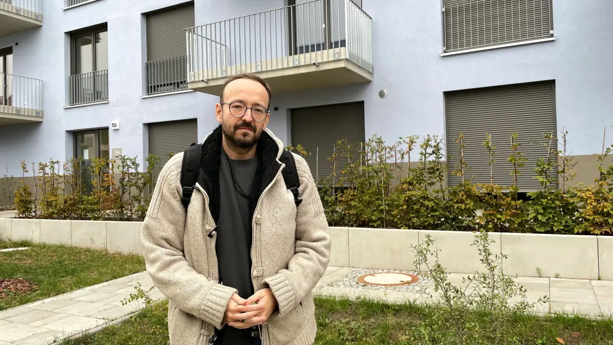 Pascal Zeplin wohnt am Darwinbogen in Königs Wusterhausen. Er findet es besser als Berlin.