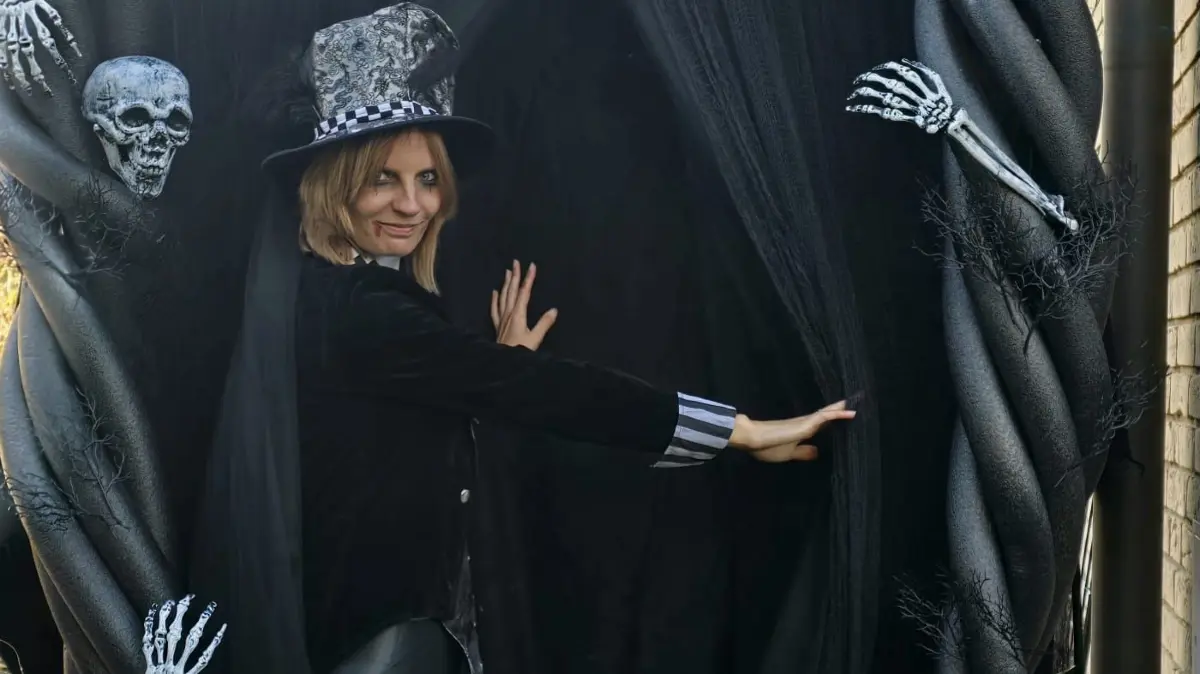 Beim Gruselrundgang in Strausberg kommen vor allem Erwachsene auf ihre Kosten. Die Veranstalter versprechen schaurige Effekte. Wo lohnt sich an Halloween außerdem der Besuch?