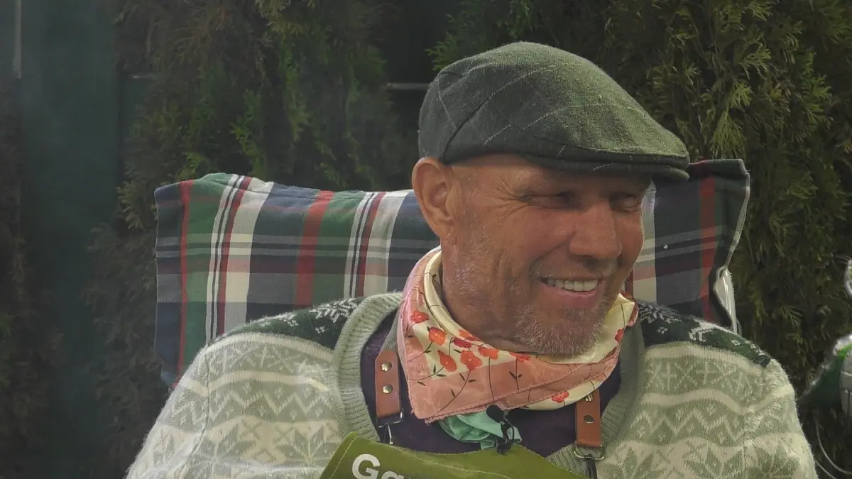 Axel Schulz aus Frankfurt (Oder) hat weiter gut Lachen im Container von Promi Big Brother. Der Ex-Boxer mischt weiter munter mit.